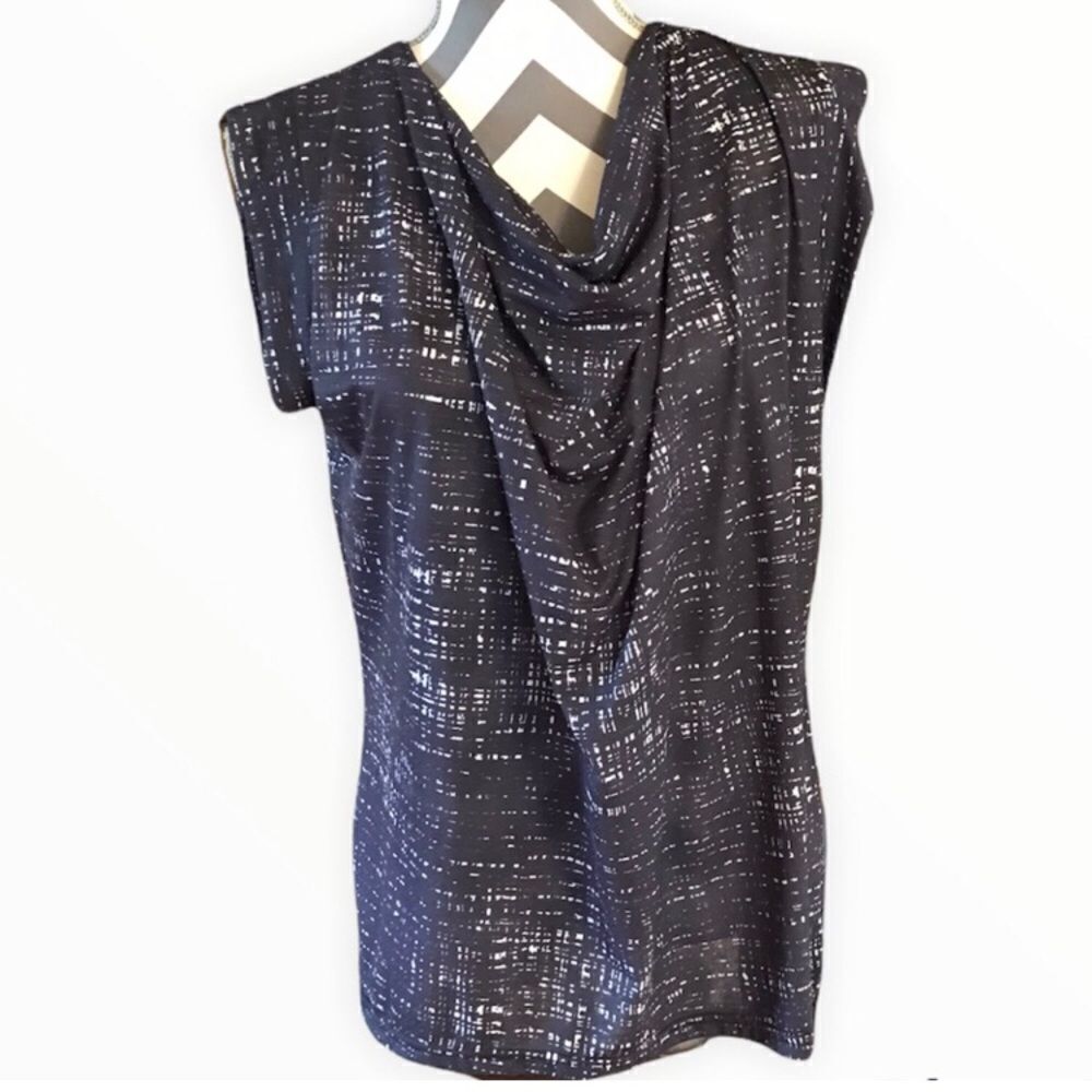 Kenneth Cole MEDIUM Dark Grey & Top